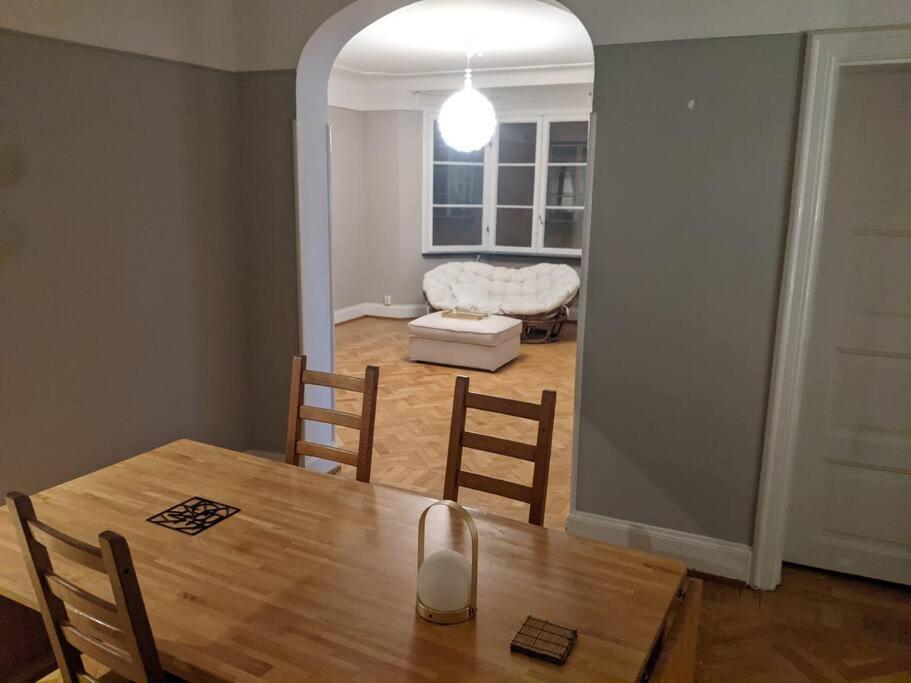 Charmig våning på Gamla Väster view 3
