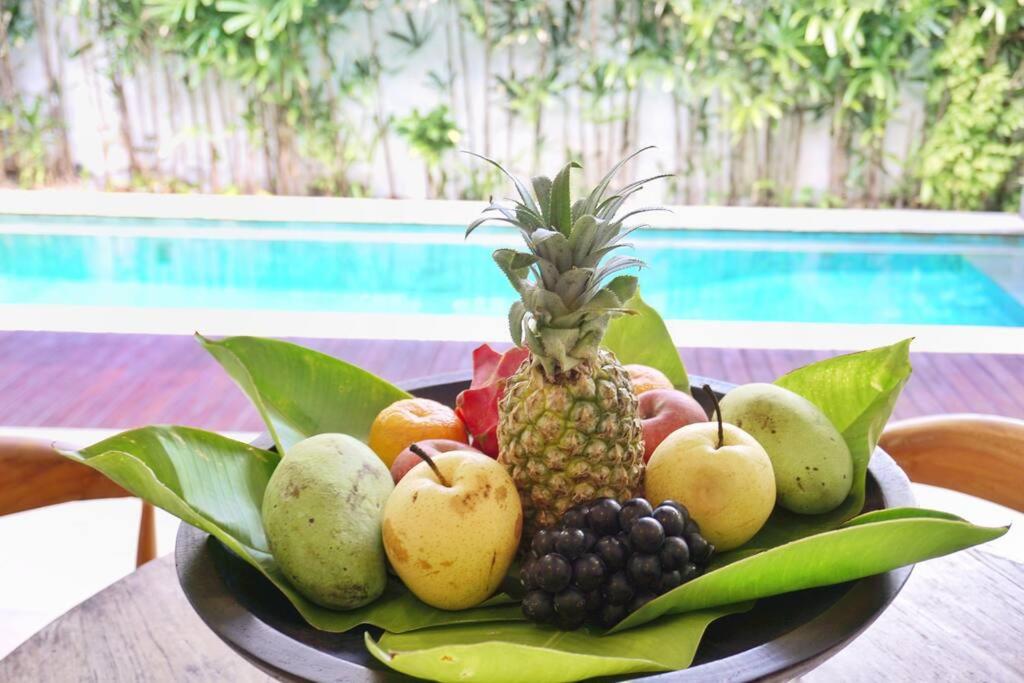 T&J2 - Central Petitenget 2BR villa, walk to beach view 5