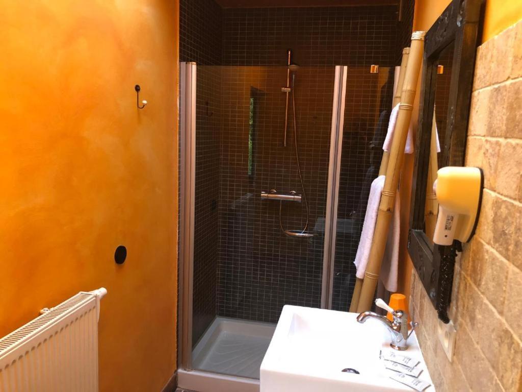 B & B Varma Nesto