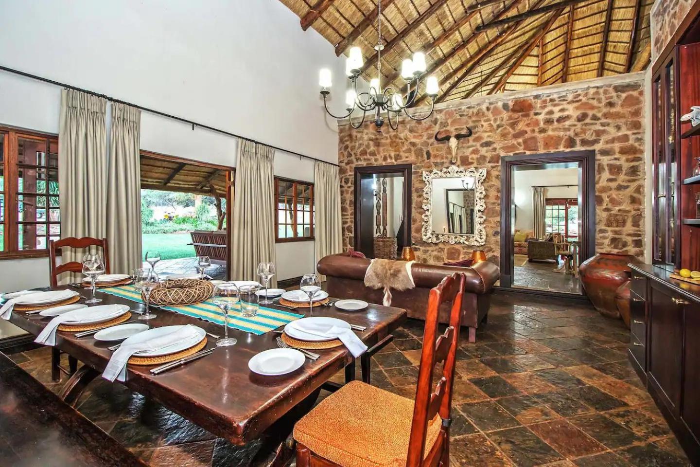 Al Thandiwe Cliff Chat Lodge view 4