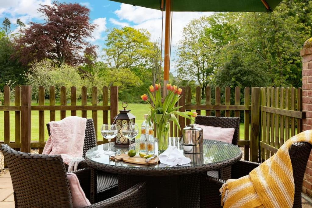 Ground Wing - Norfolk Cottage Agency view 3