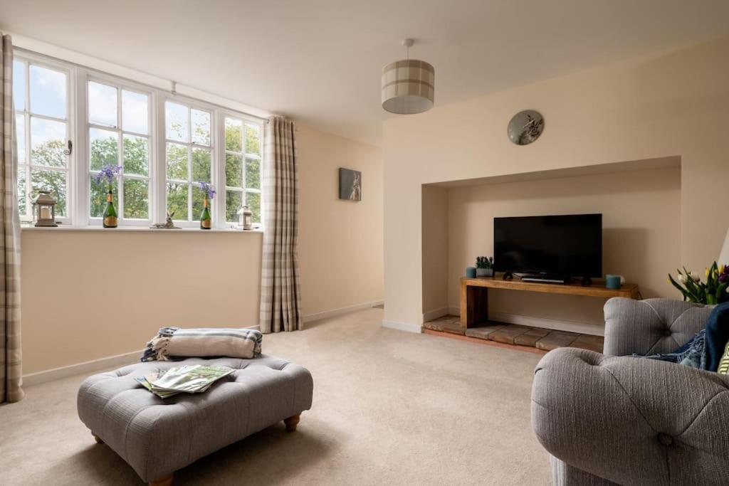 Ground Wing - Norfolk Cottage Agency view 4