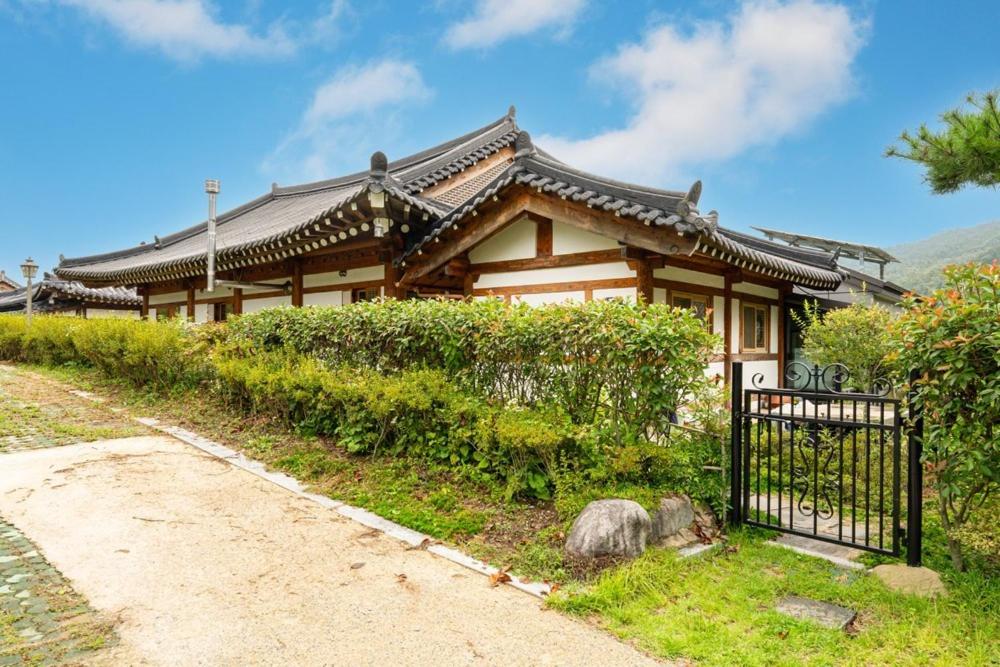 Boseong Greenery Hanok Pension