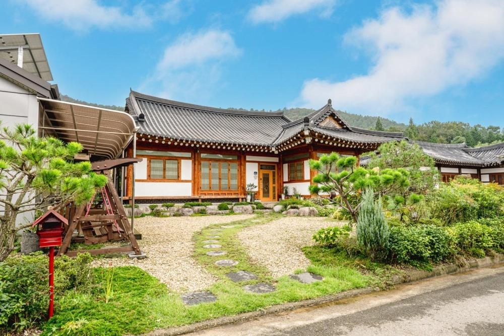 Boseong Greenery Hanok Pension
