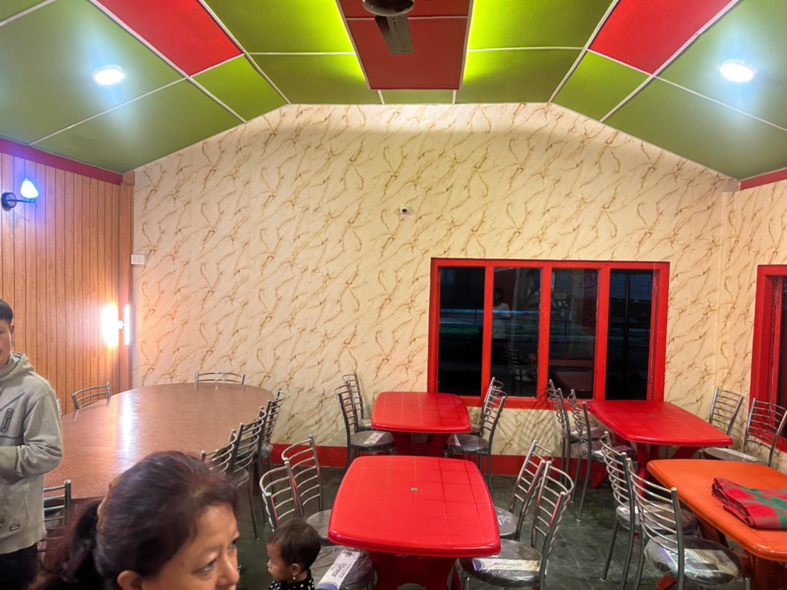 SYLWAN-O SUNRISE HOMESTAY & Restaurant