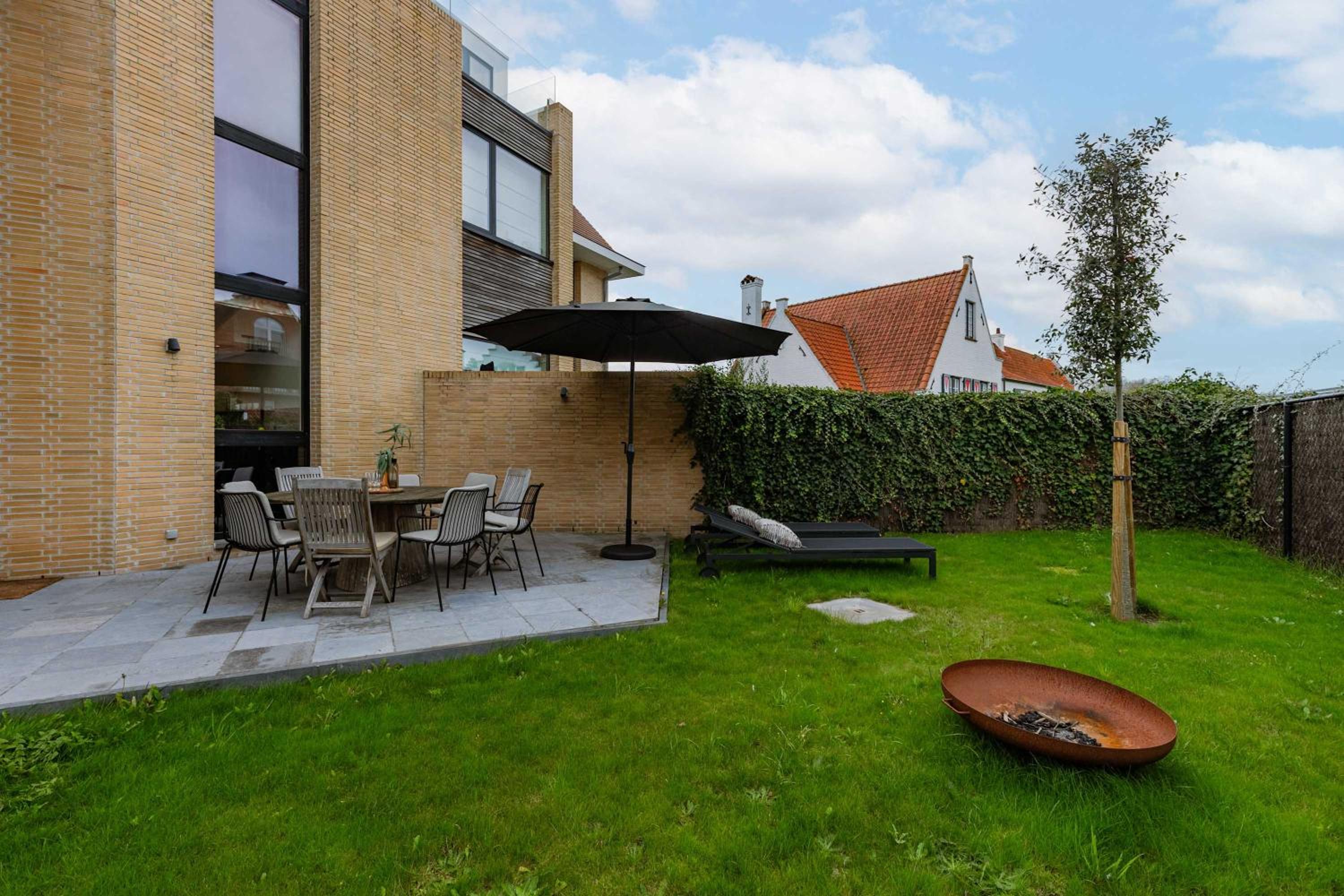 Huswell - Luxury Villa for 8 Guests Near the Beach in Knokke