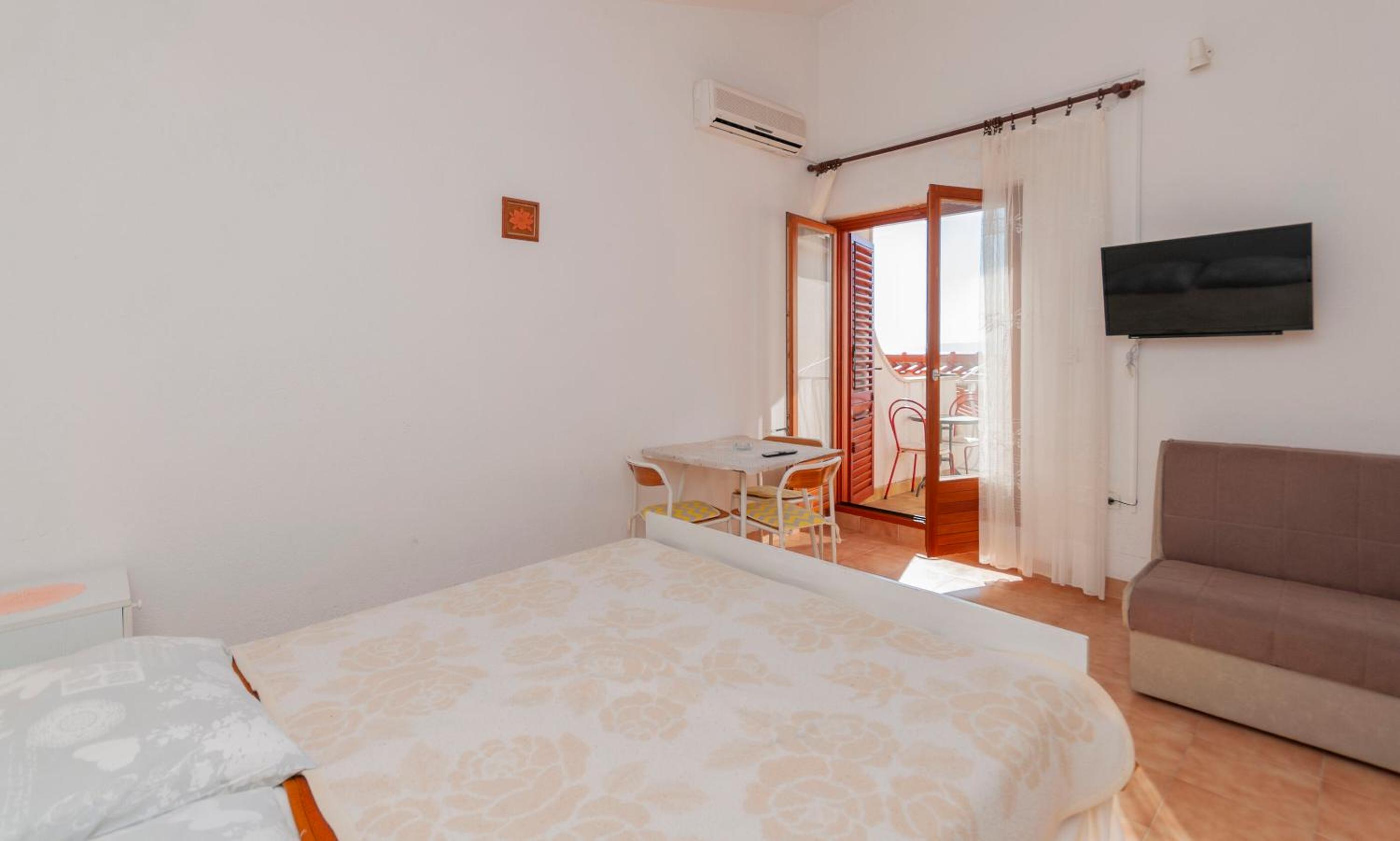 Apartments Niko view 3
