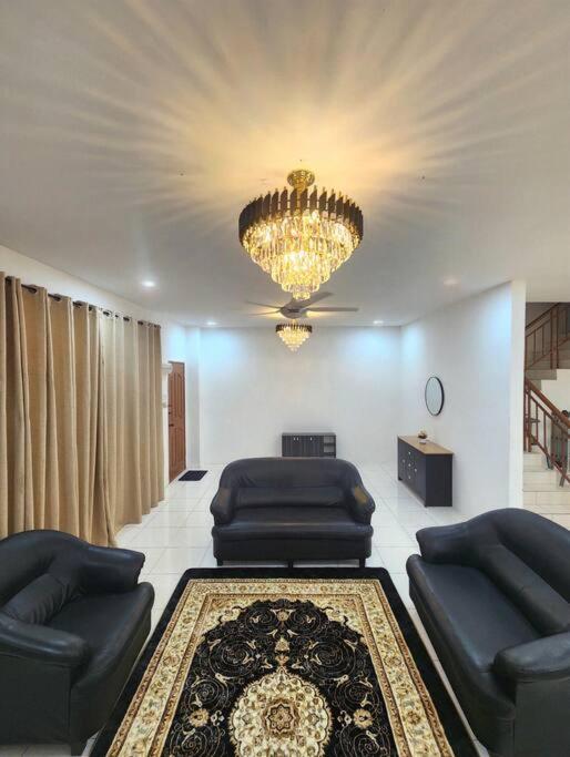 Dirgahayu Homestay I Rajawali photo 8
