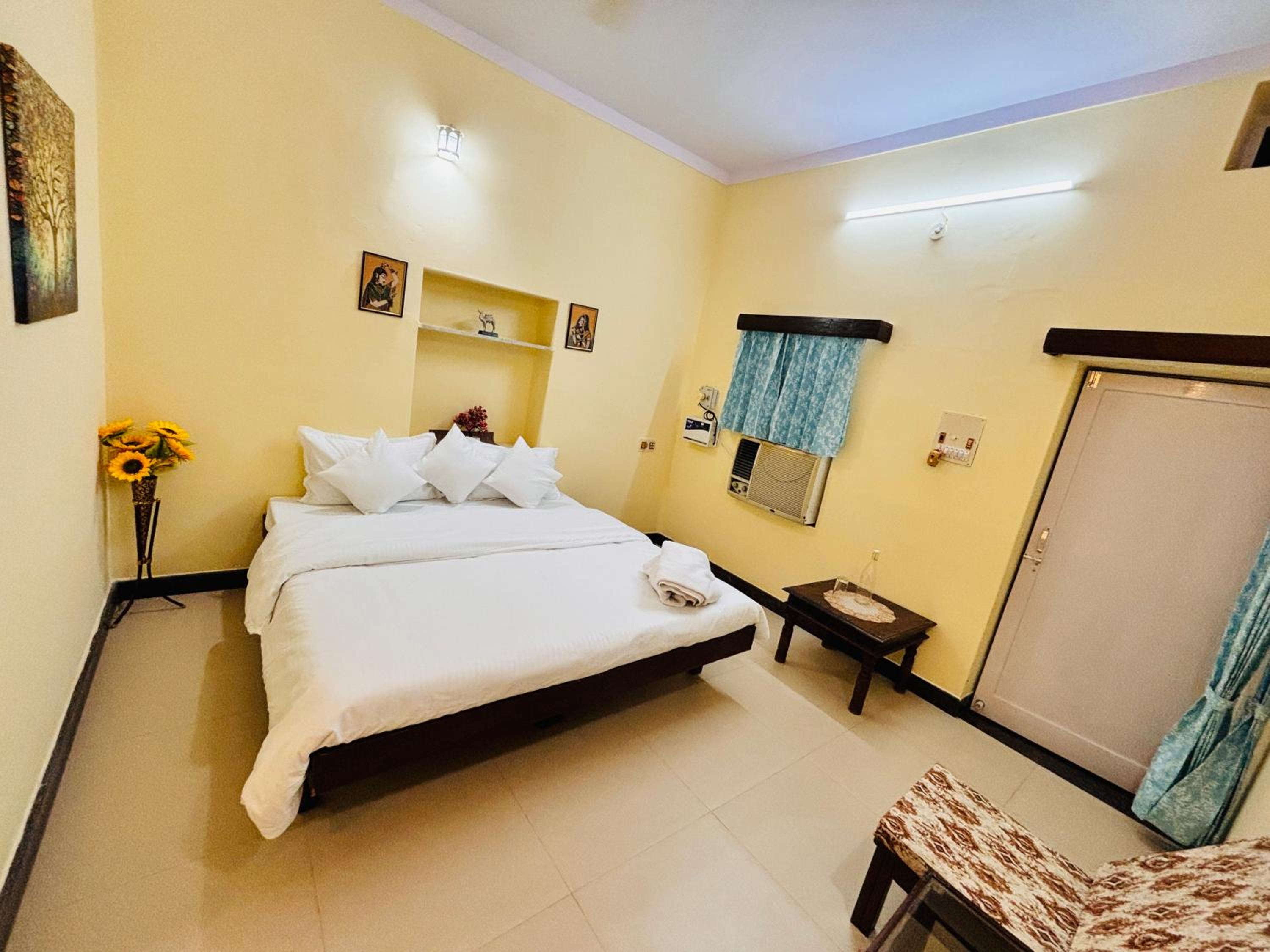 Liliyan Palace Guest house