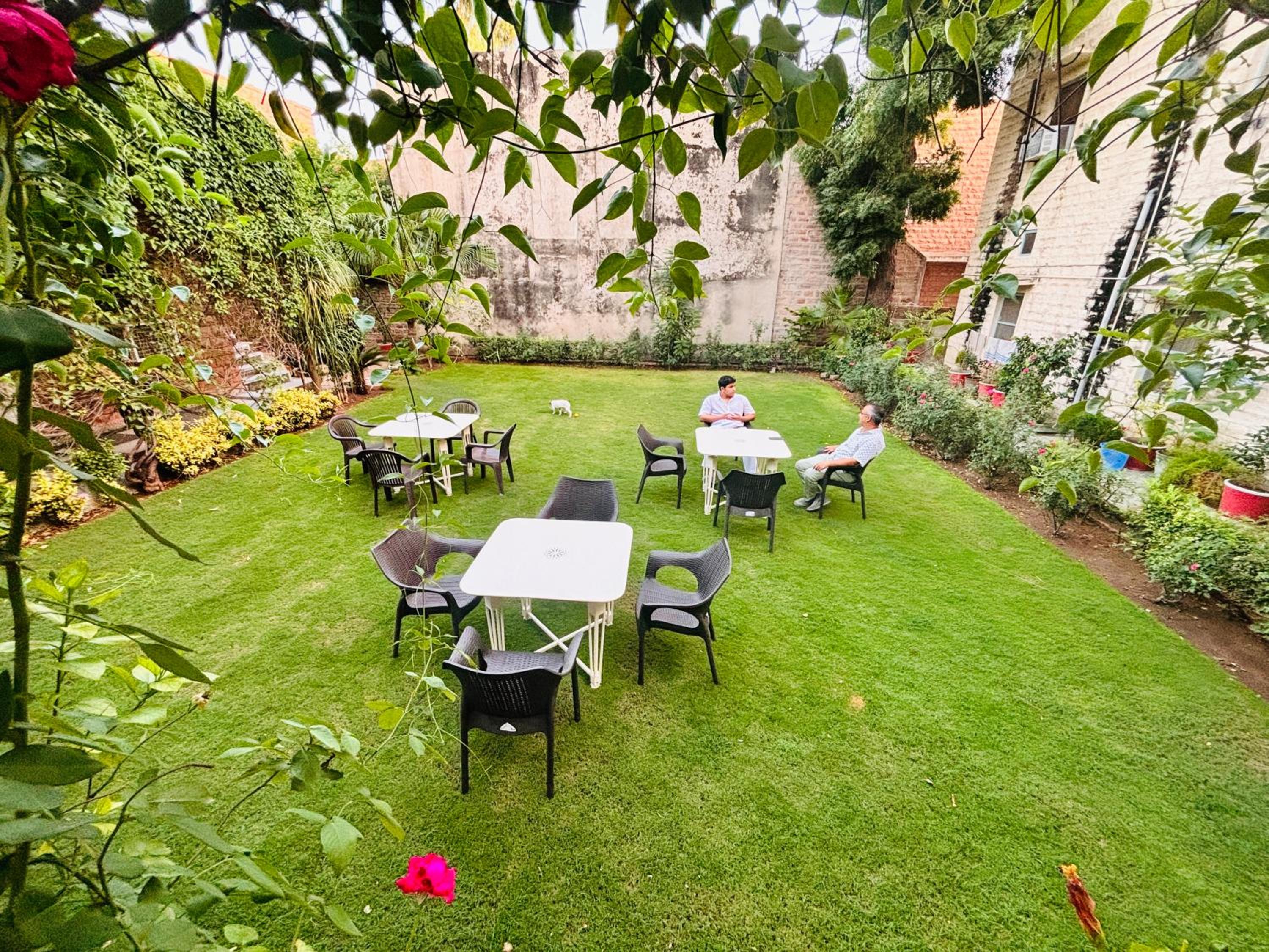Liliyan Palace Guest house