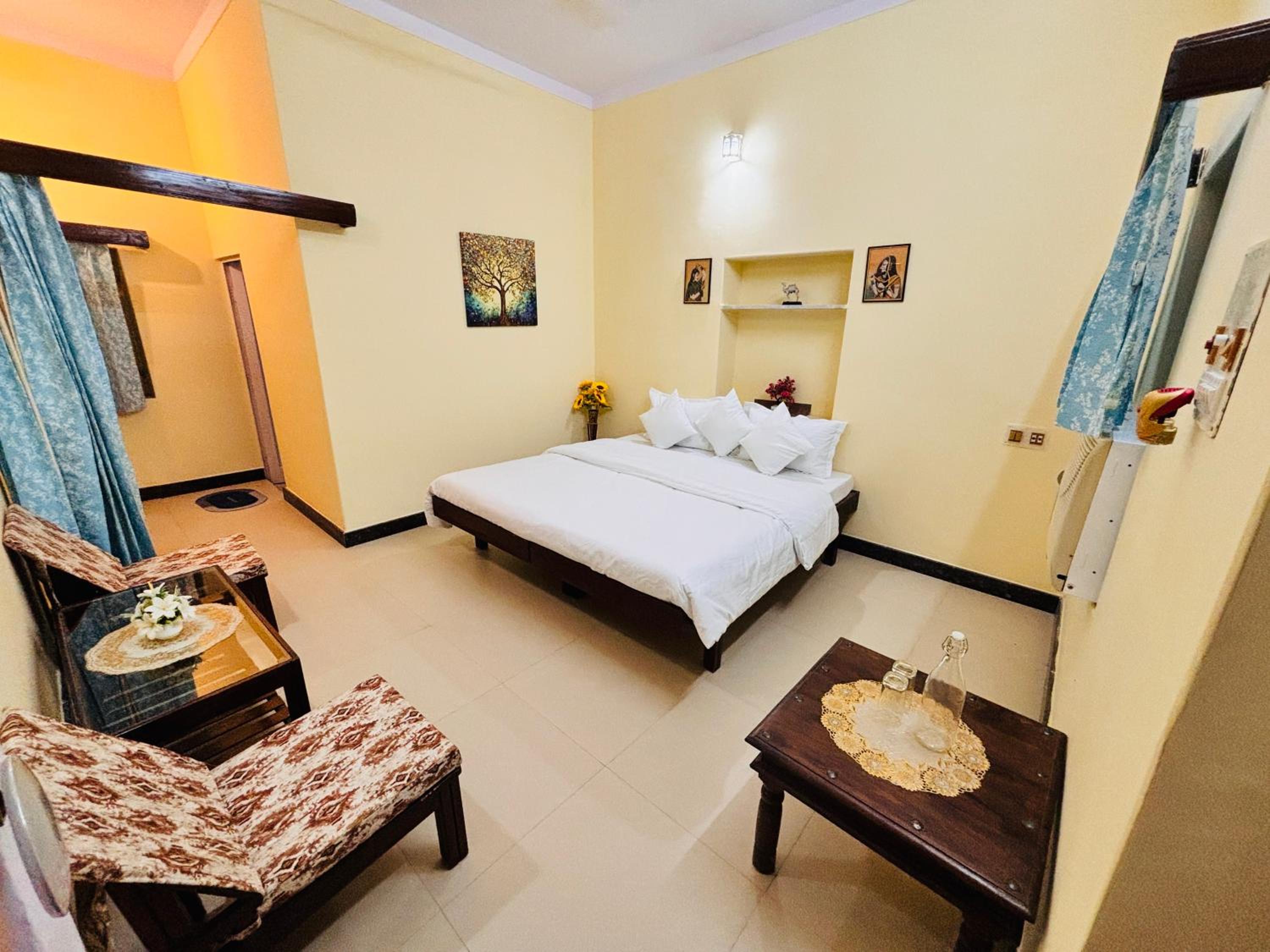 Liliyan Palace Guest house