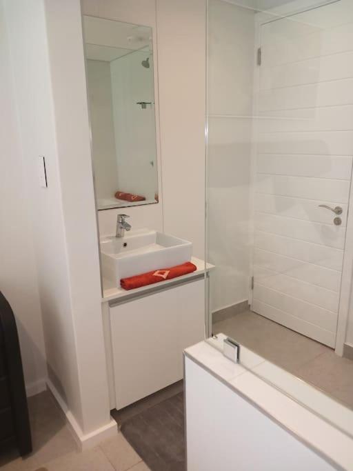 A Luxury Coastal Escape - Sibaya, Umhlanga at Ocean Dunes view 4
