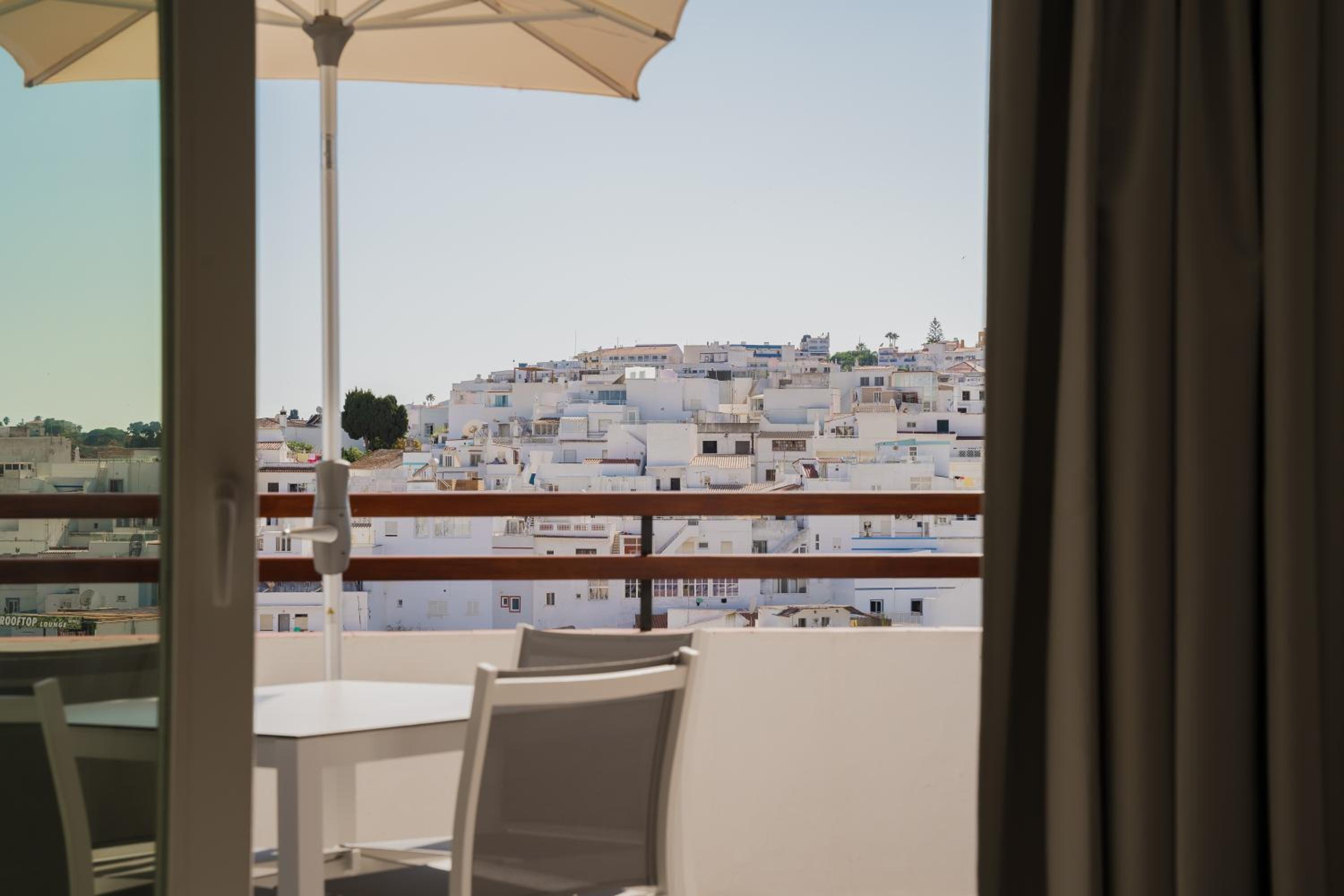 MUPA Apartments