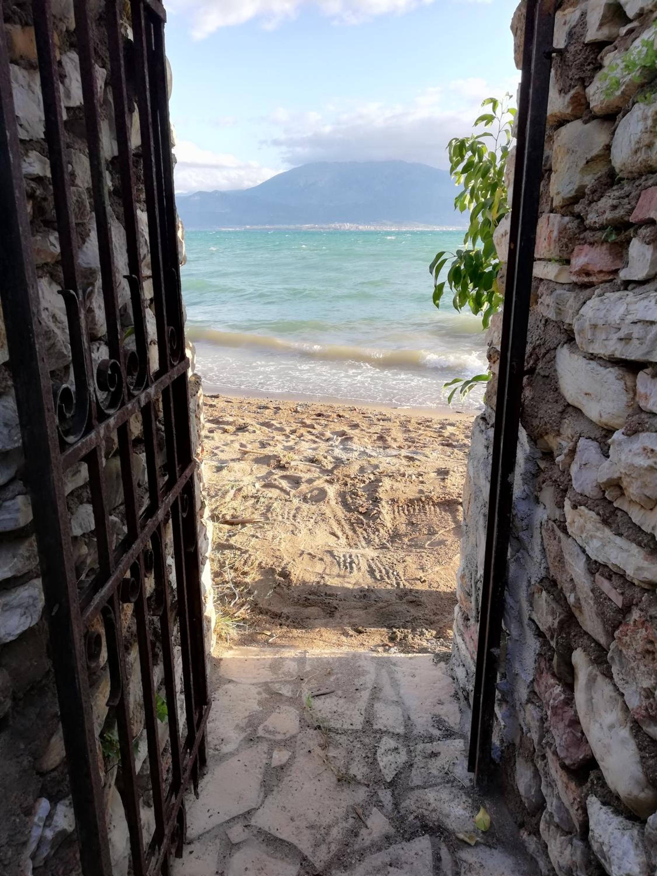 Daphne's seaside view 2
