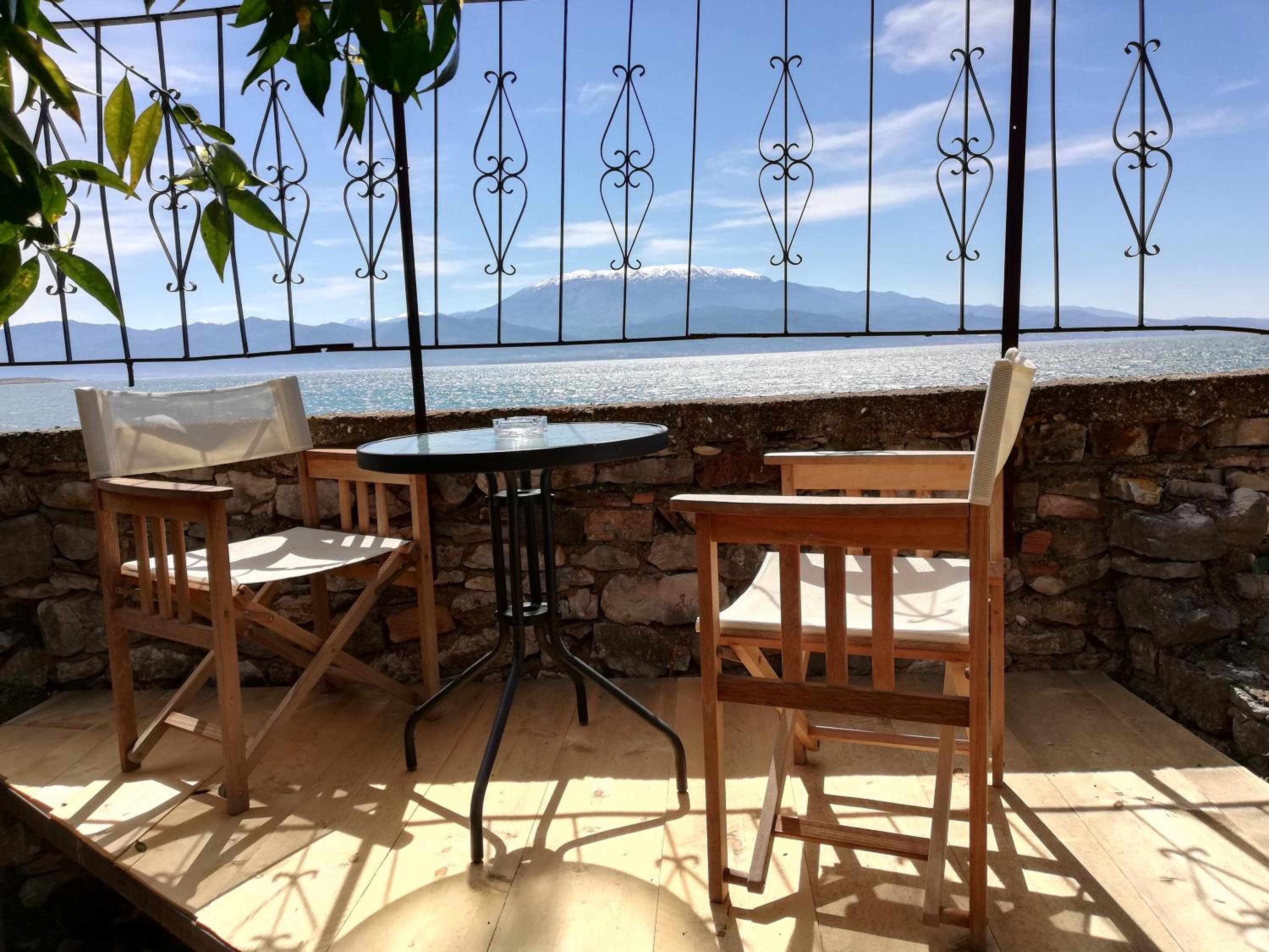 Daphne's seaside view 4