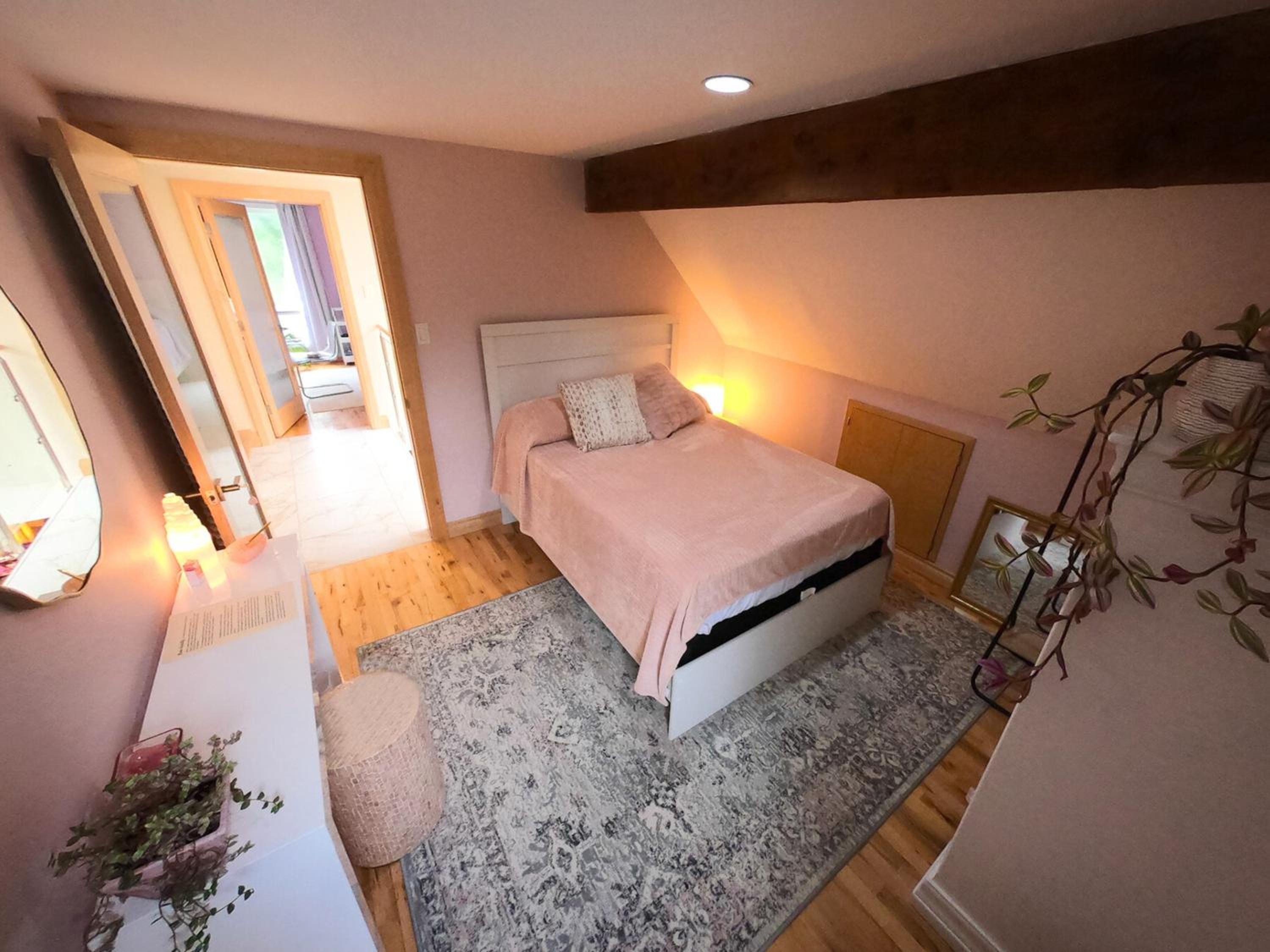 Riverside Retreat with Sauna & Hot Tub in Elora