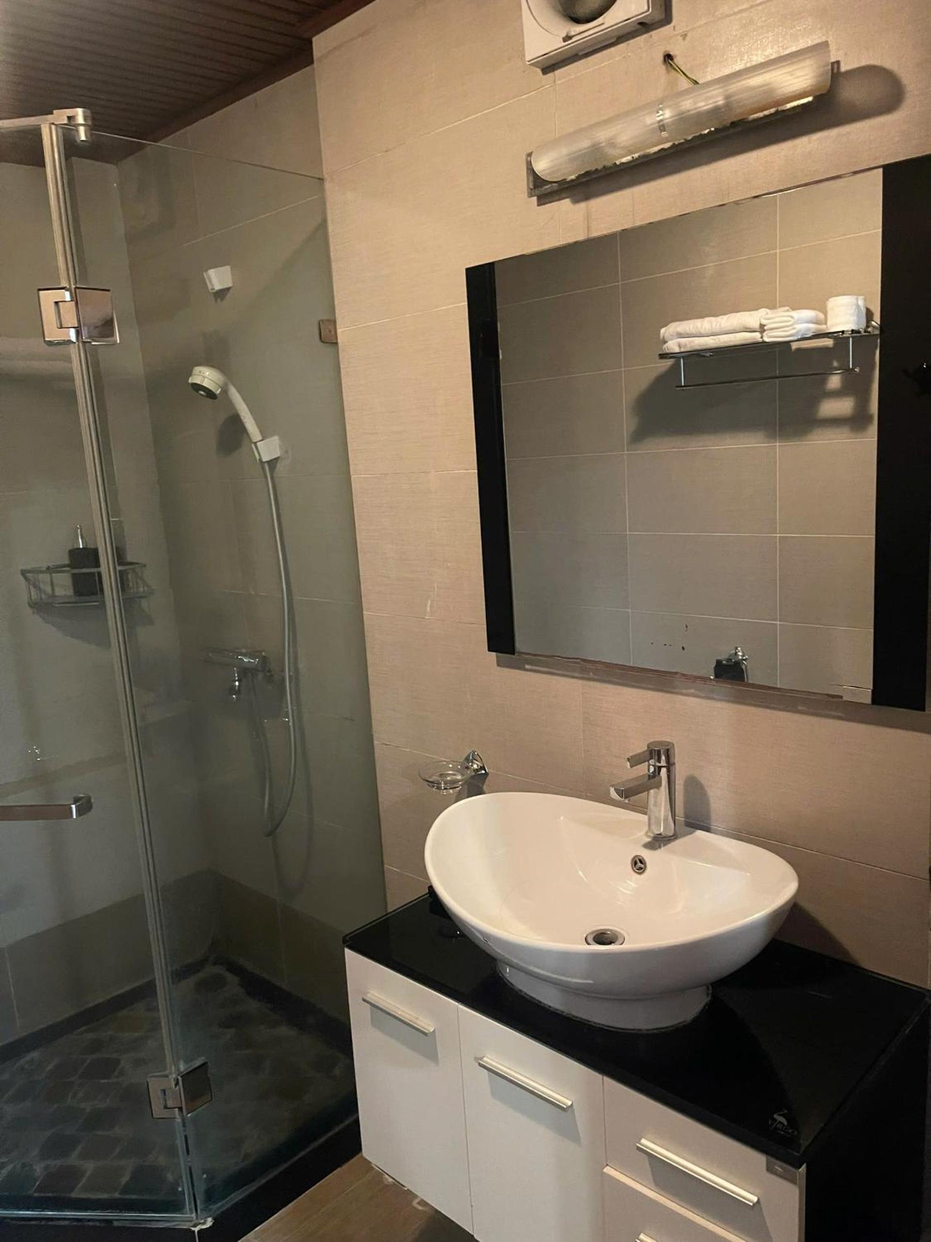 Eco Nest Classic Apartment & Hotel