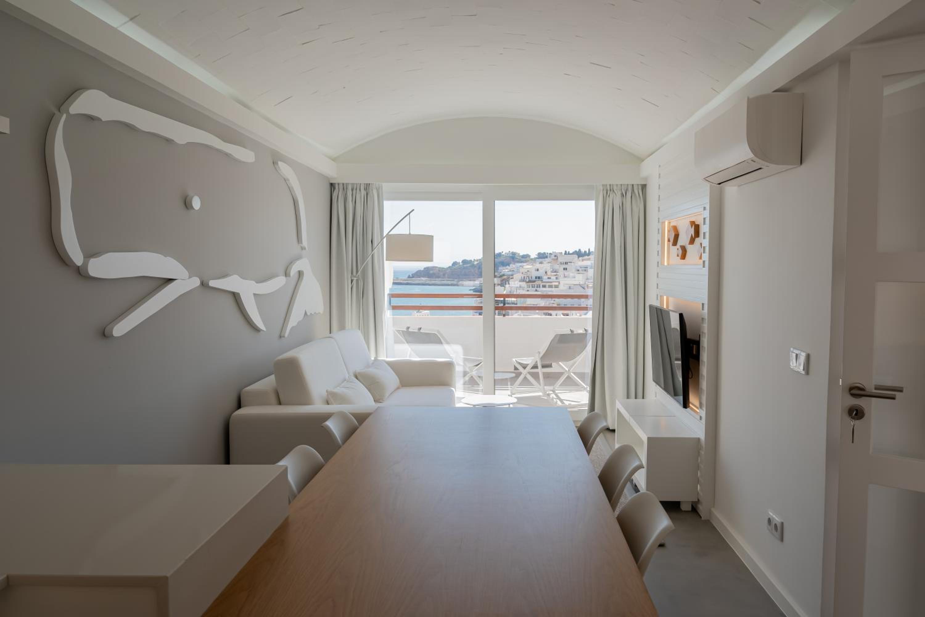 MUPA Apartments