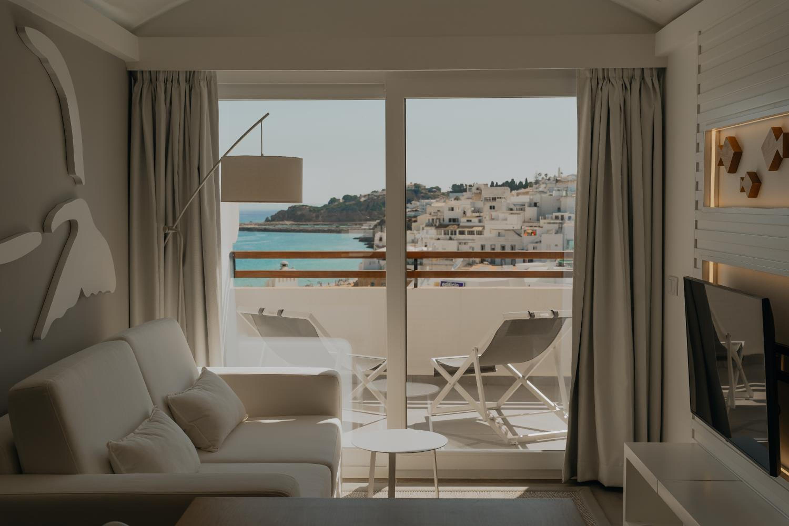 MUPA Apartments