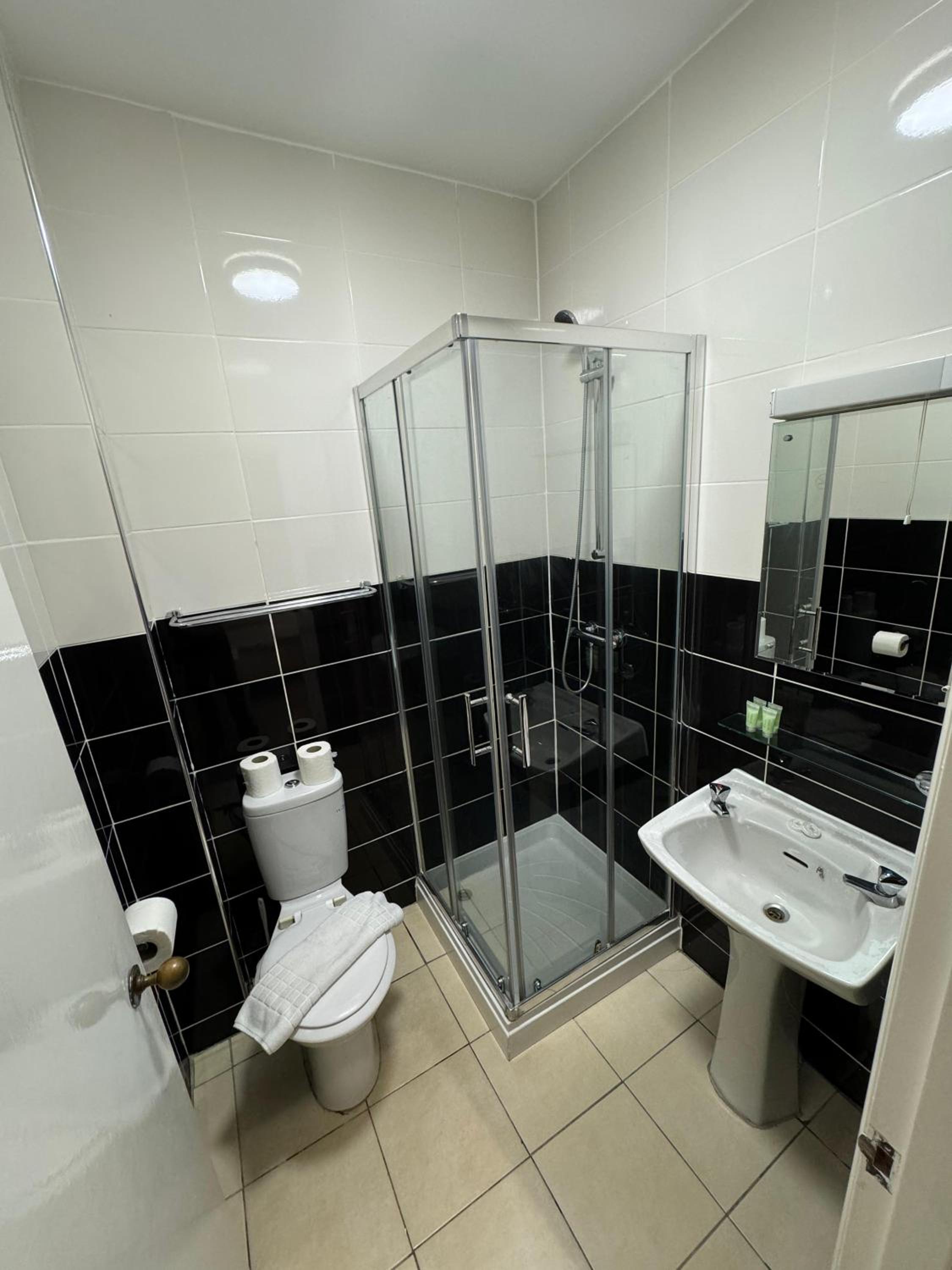 The George Hotel