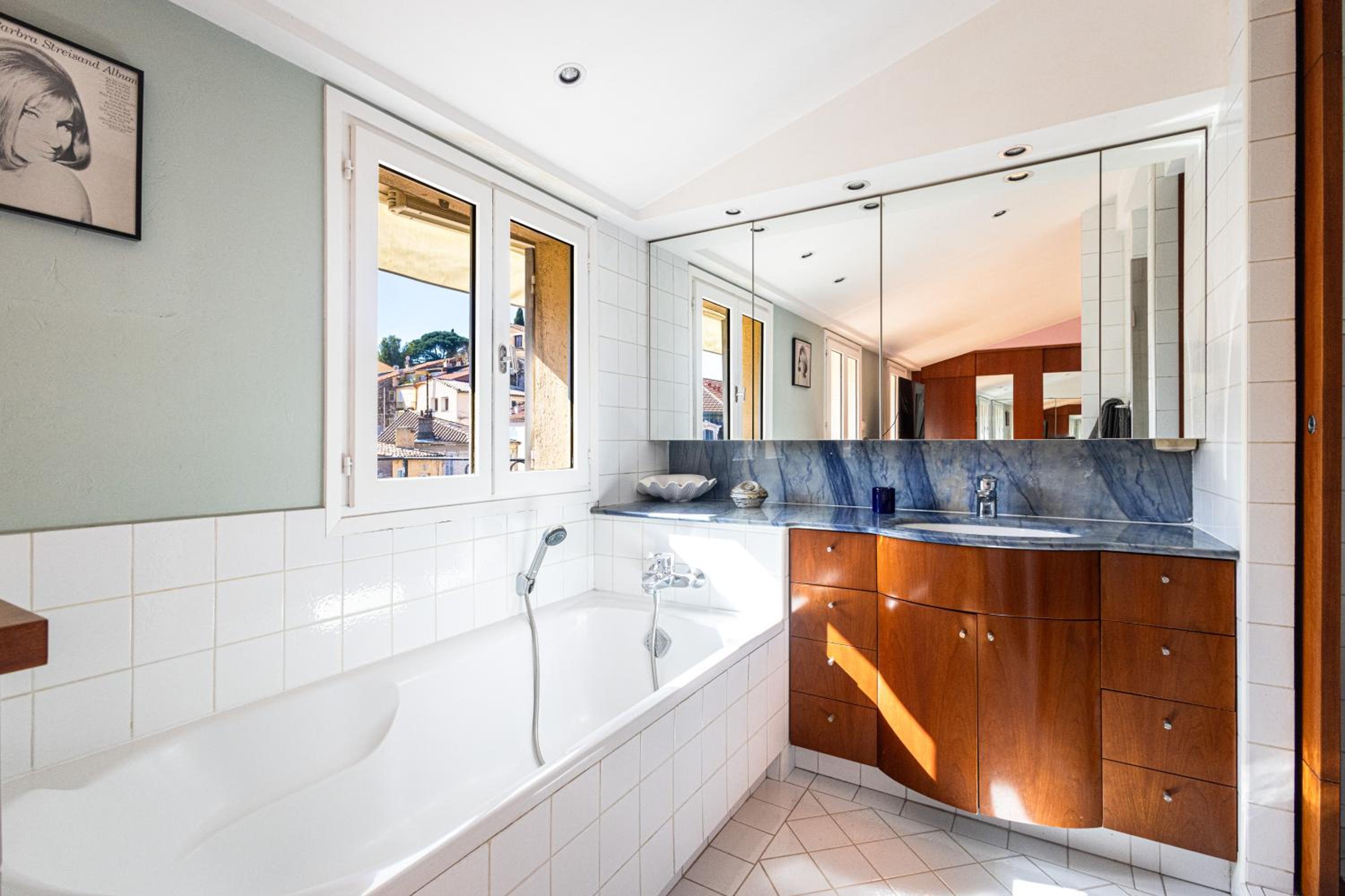 Triplex 150m2 coeur vieille ville