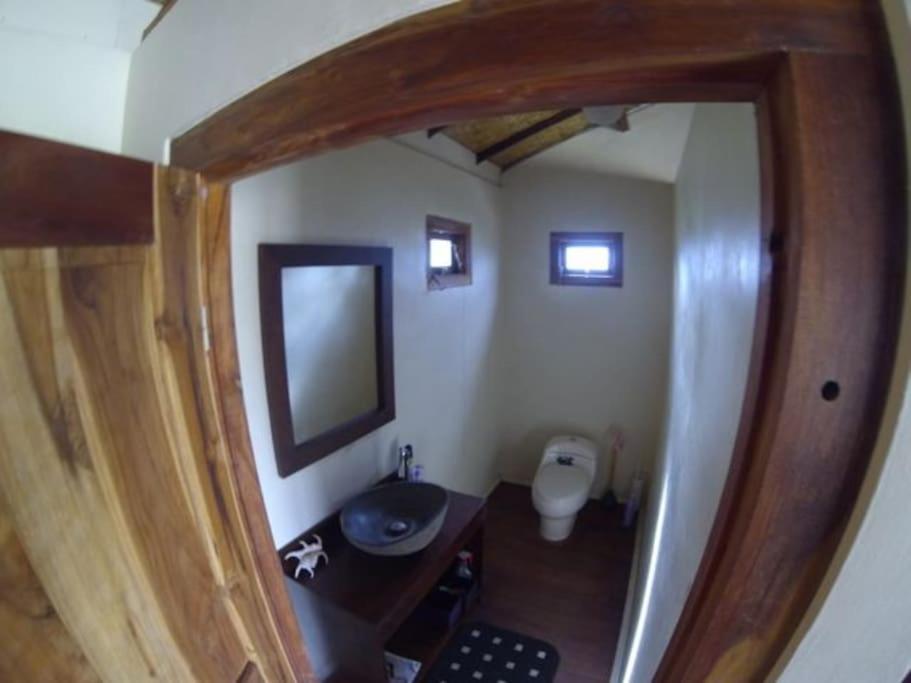Turtle house, Lakey peak, AC view 3