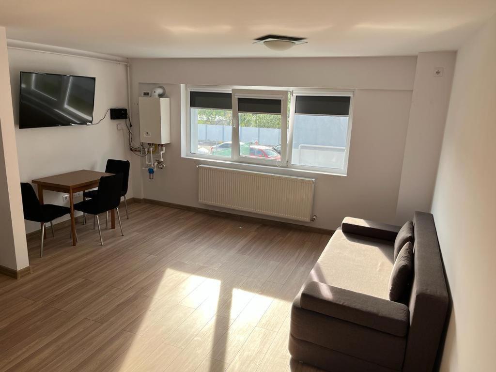 LC Studio Ploiești view 5