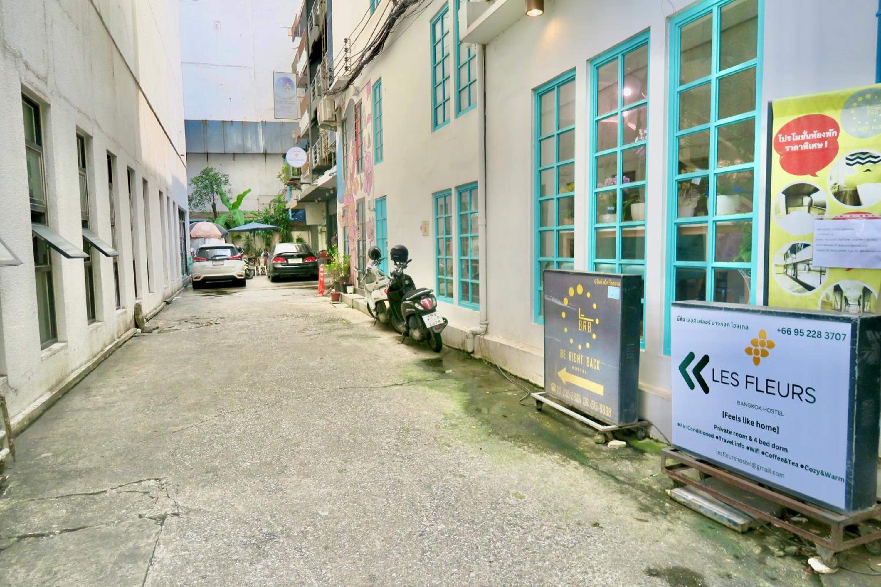 Les Fleurs Bangkok Hostel