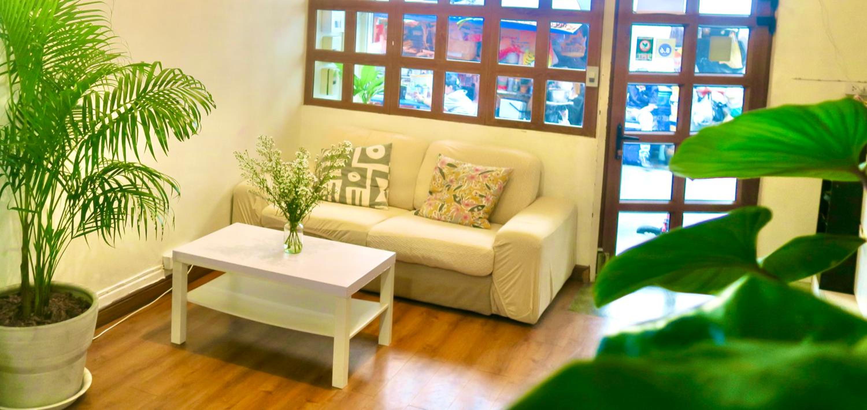 Les Fleurs Bangkok Hostel