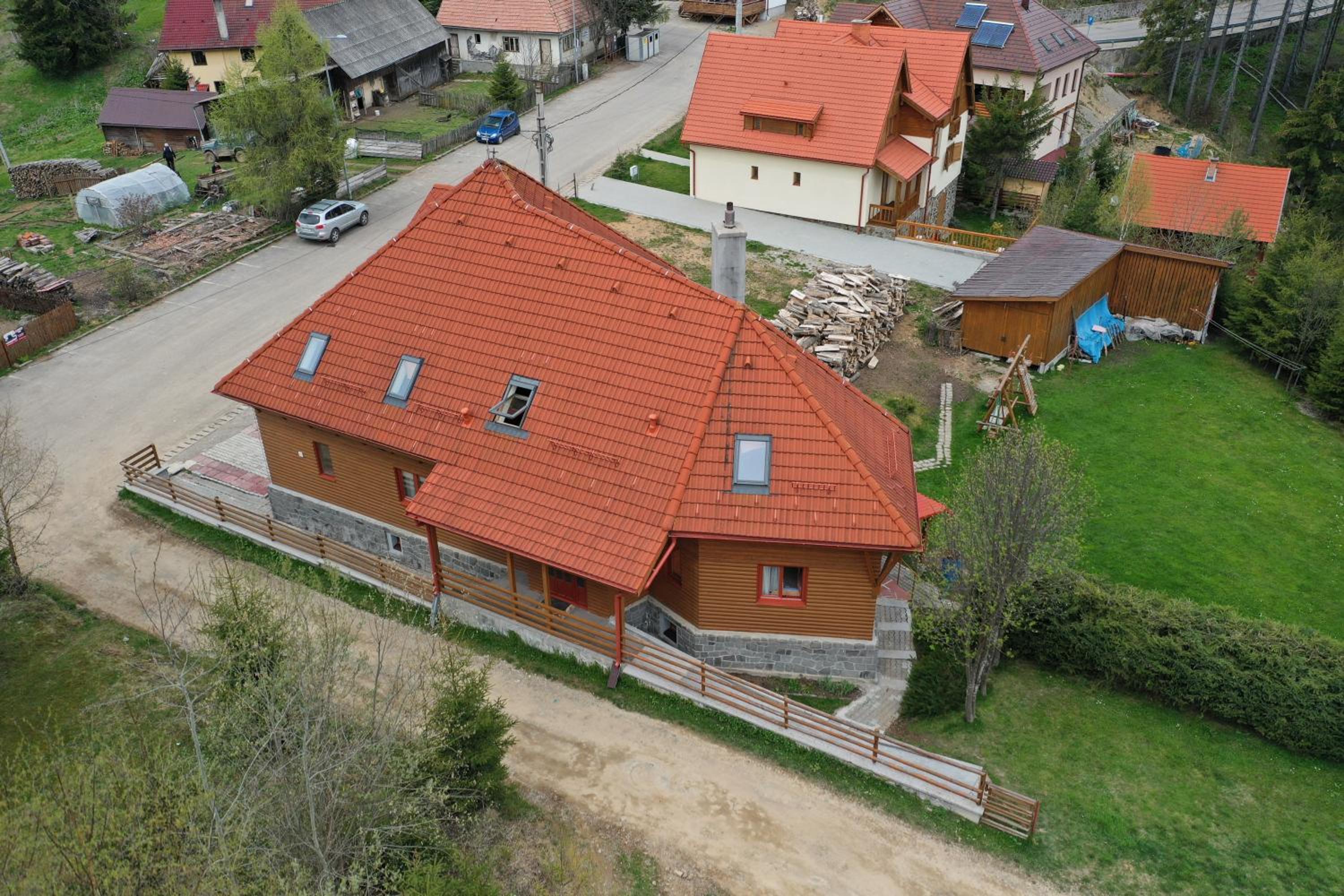 Photo 12