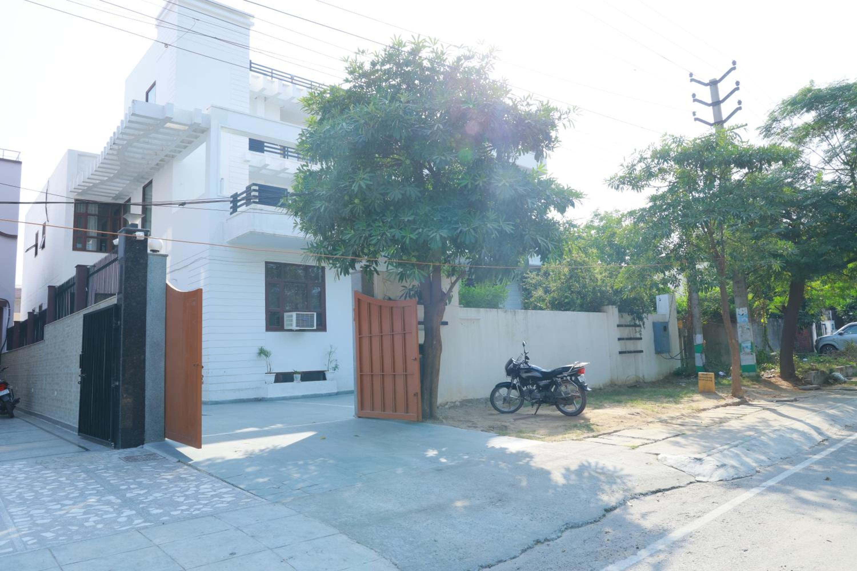 Aravali Residency