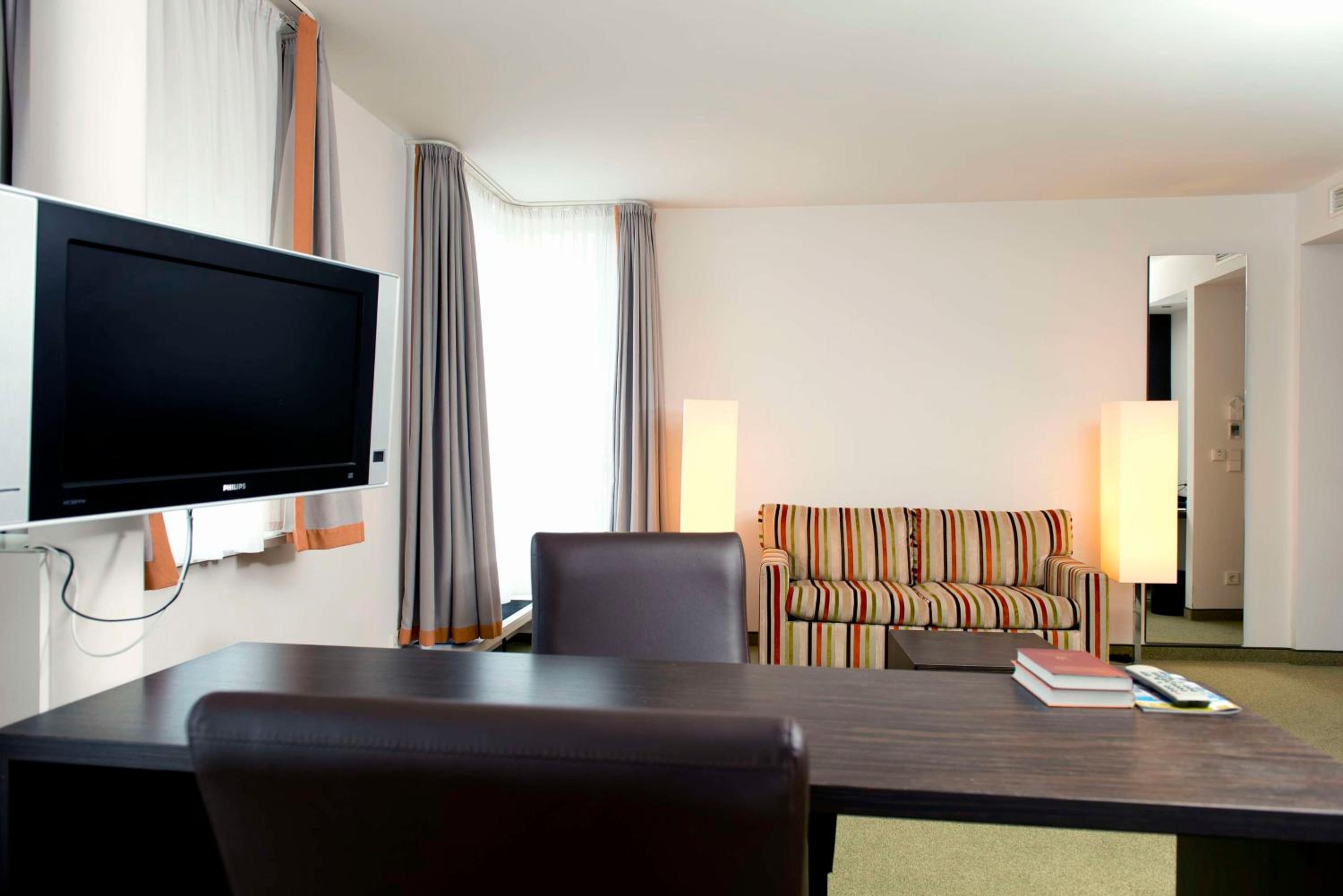 Dresden Vacations - Radisson Blu Park Hotel  Conference Centre - Property Image 3