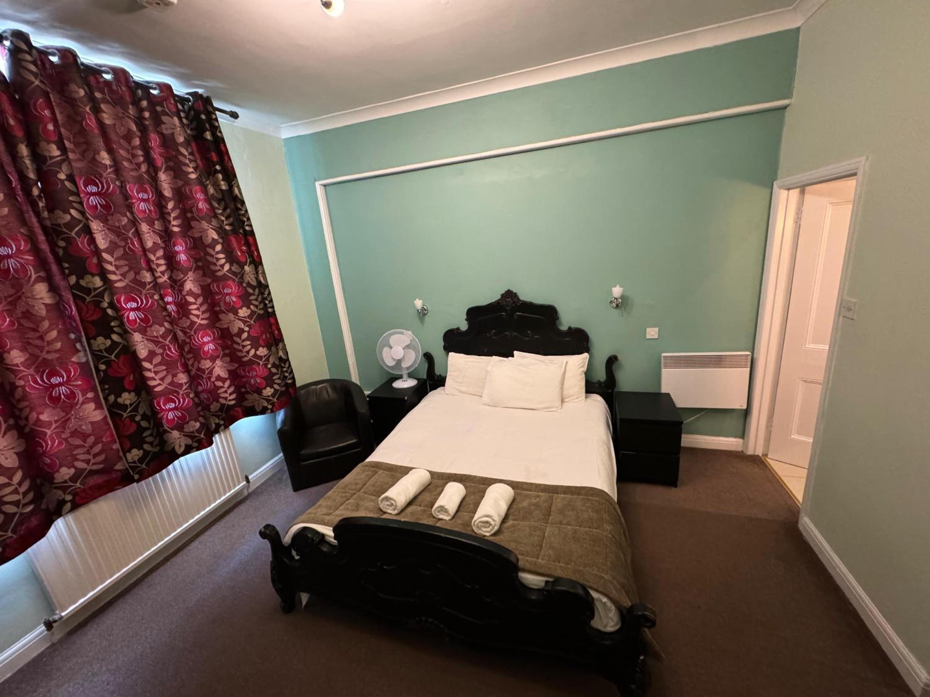 The George Hotel