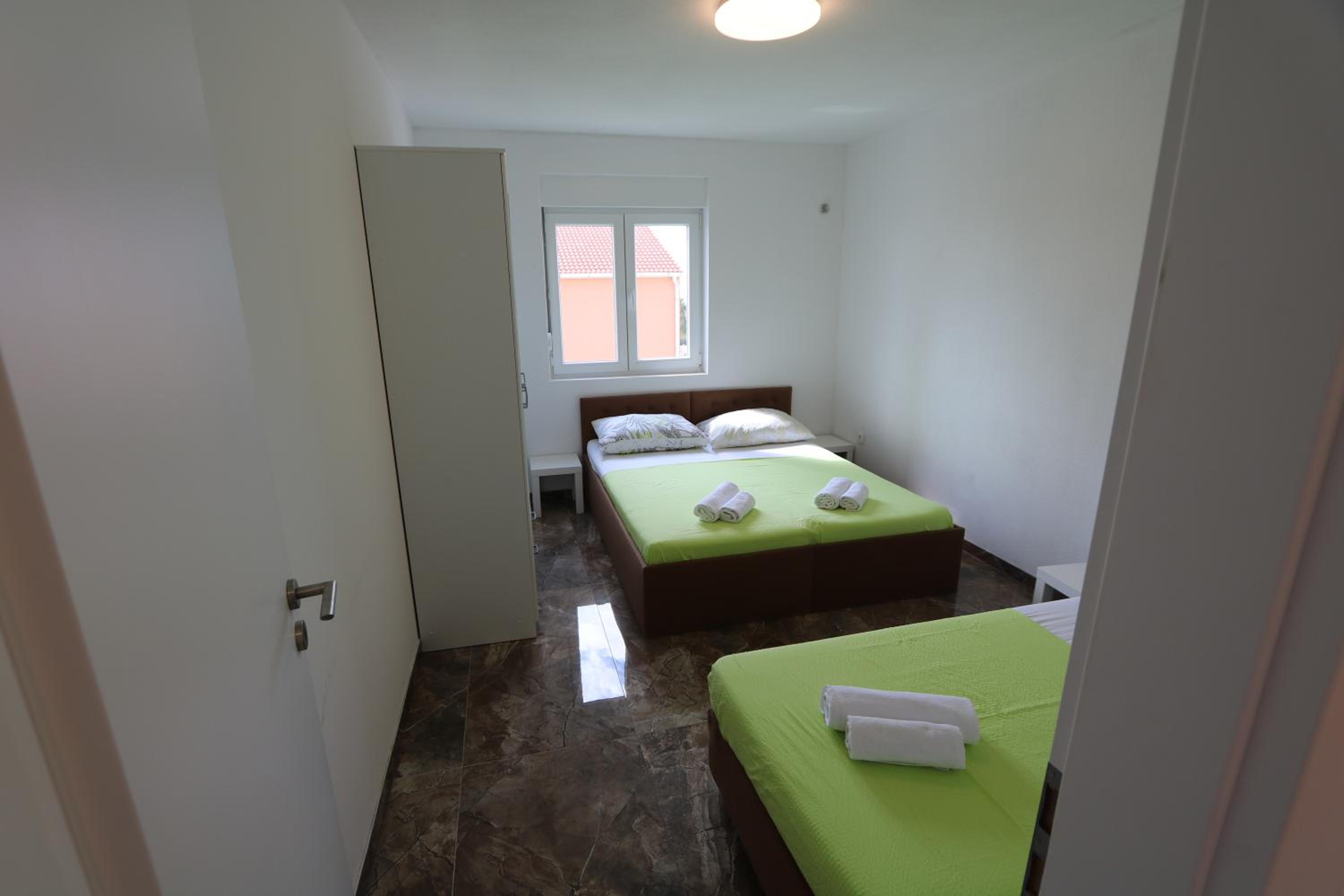 ANTODO Ivana en Novalja — hotel room