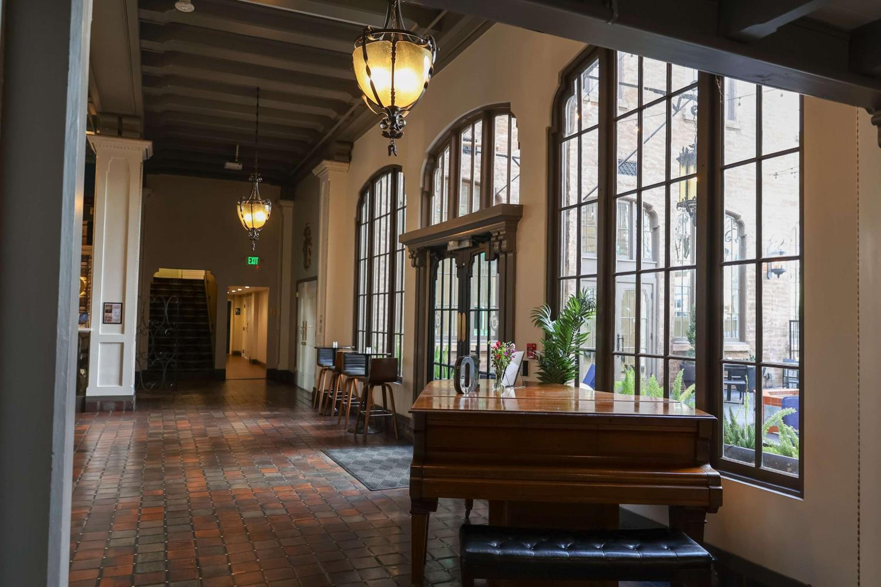 Petaluma Vacations - Hotel Petaluma, Tapestry Collection by Hilton - Property Image 3