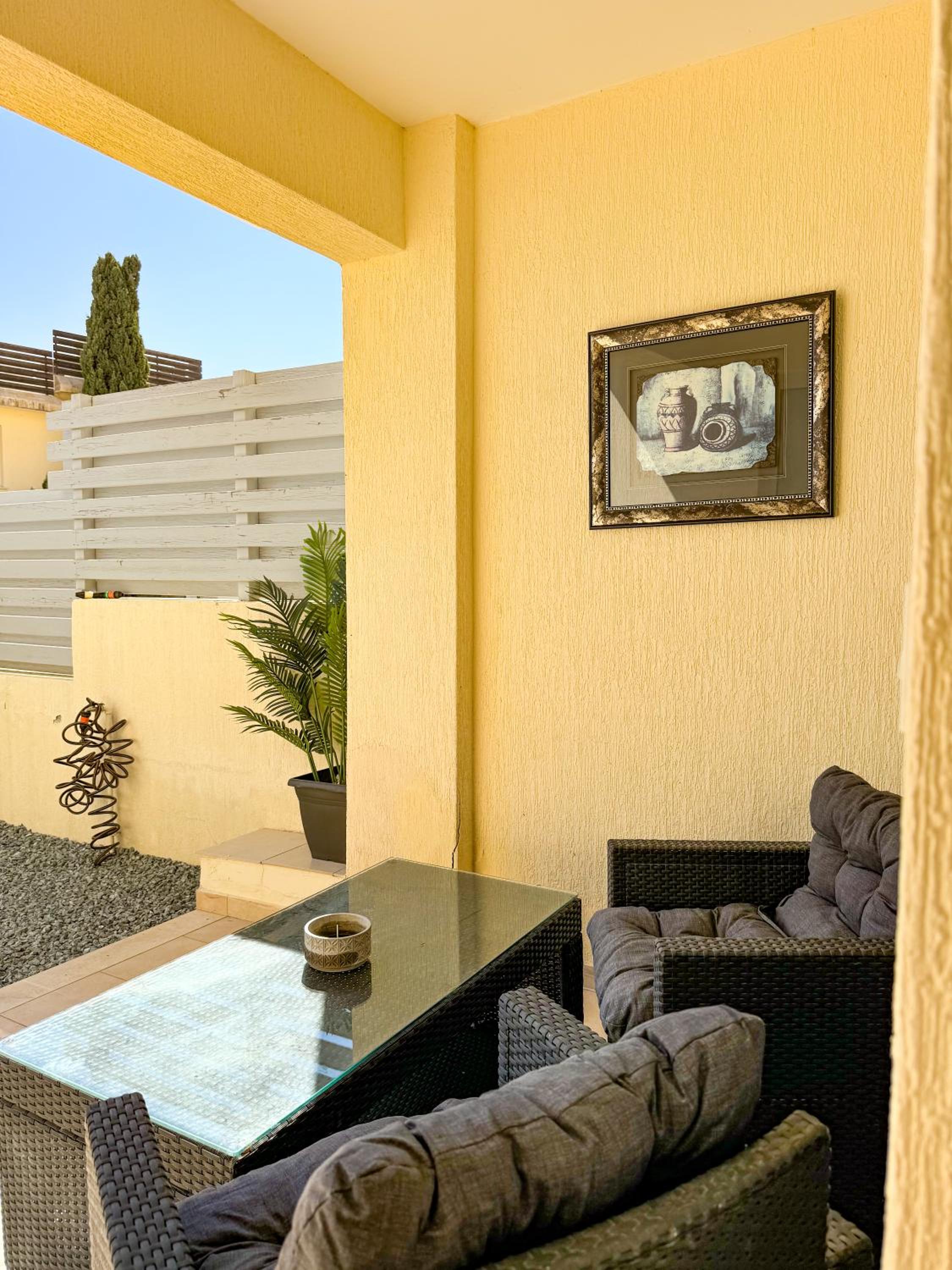 Eden Serenity 1B, Paphos, Pool