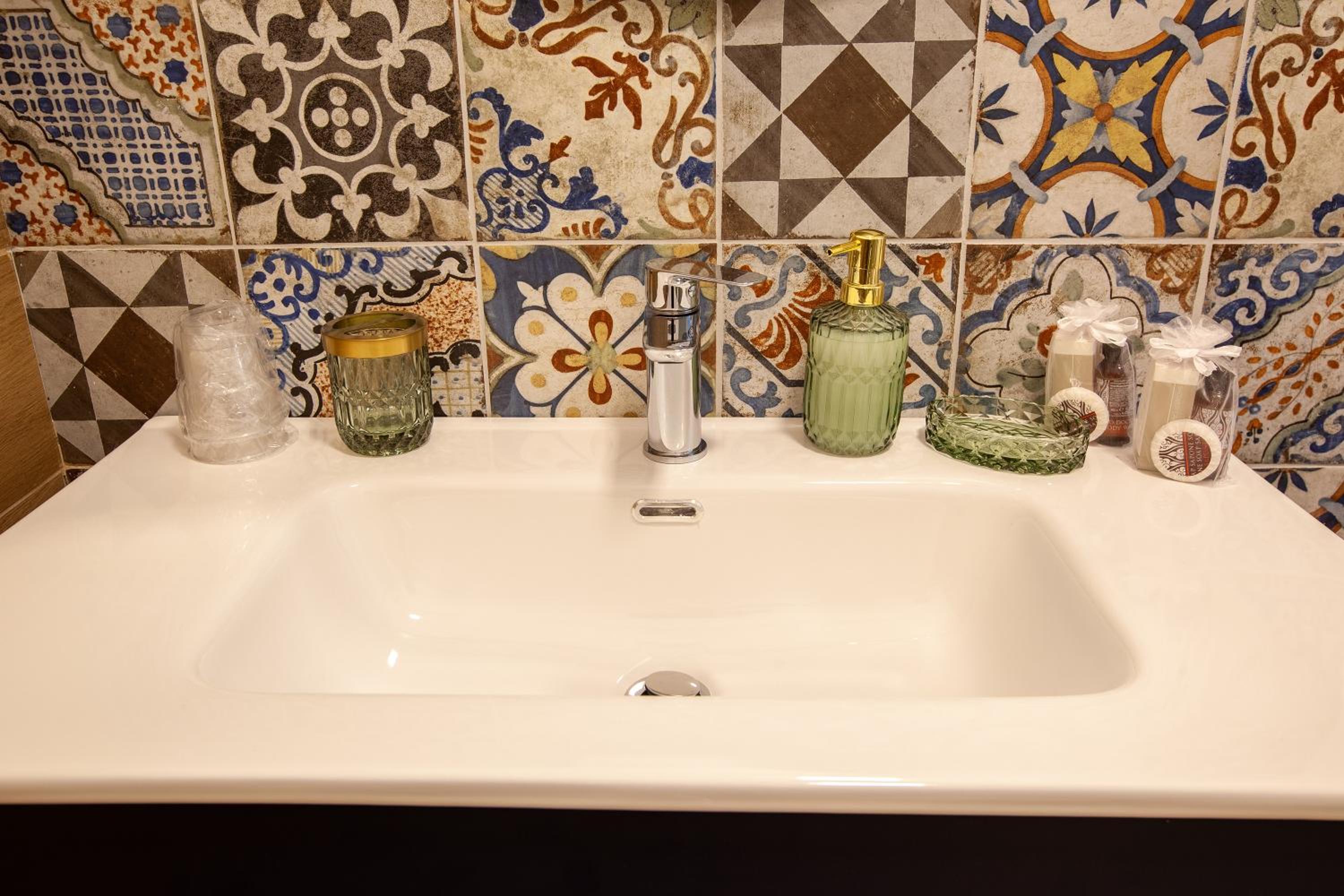 Photo 29
