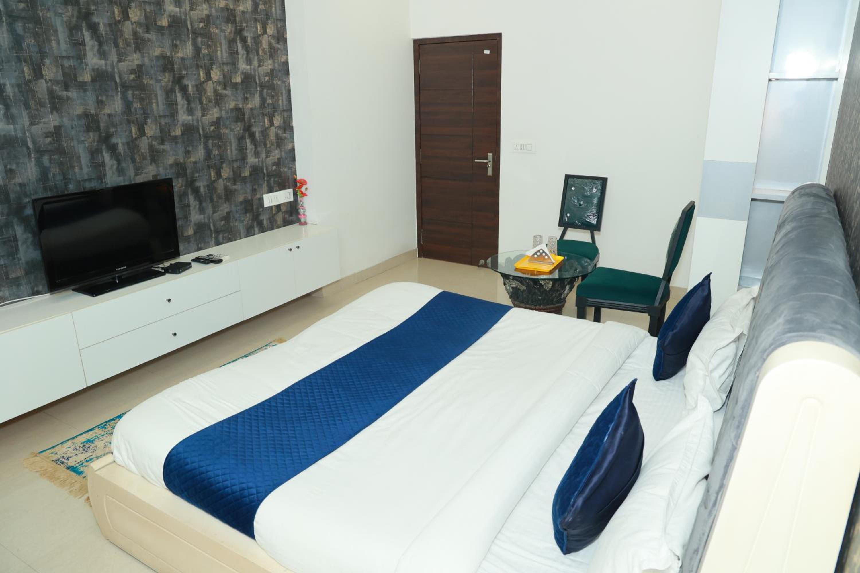 Aravali Residency