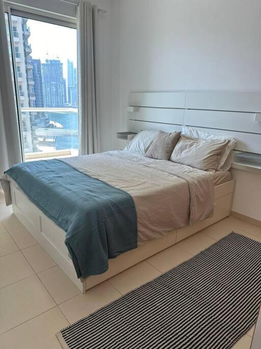 Urban Cozy 1BR apartment with Canal view - Free parking