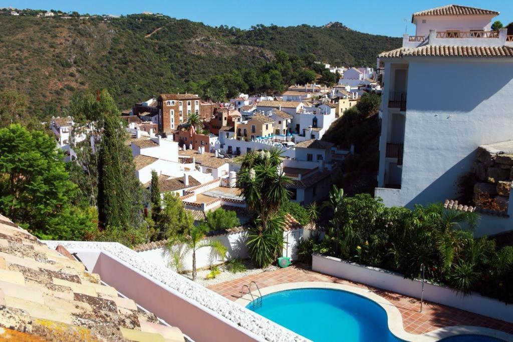 Villa Caballos, Benahavis Village