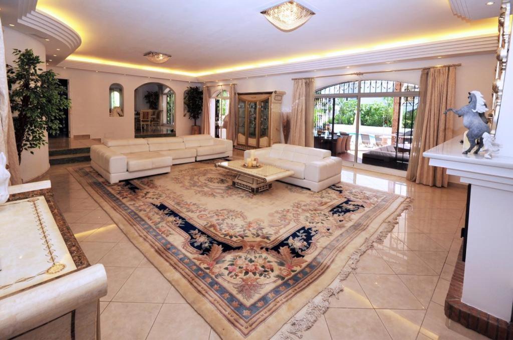 Villa Caballos, Benahavis Village