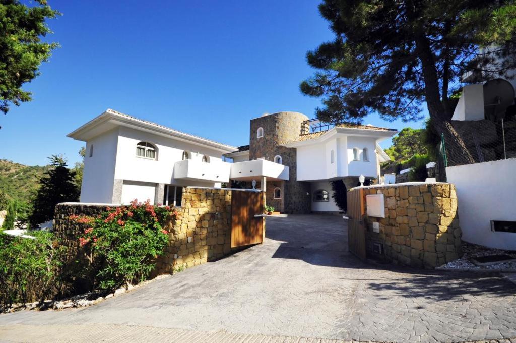Villa Caballos, Benahavis Village