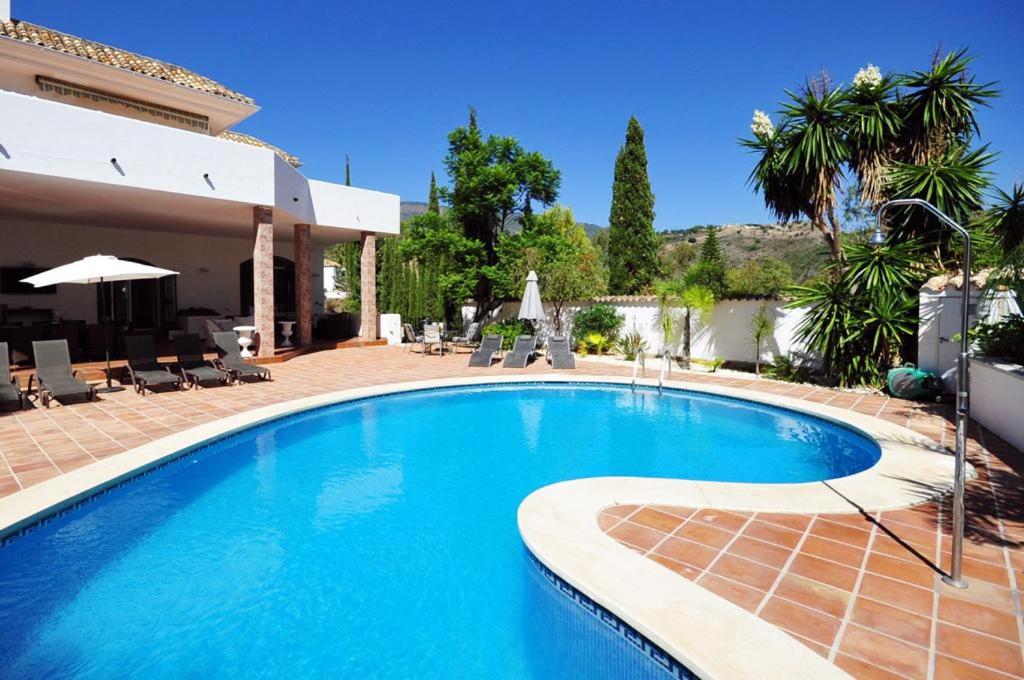 Villa Caballos, Benahavis Village