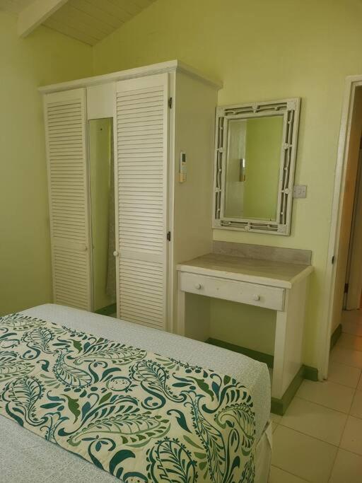 Belleview Cozy Cottage