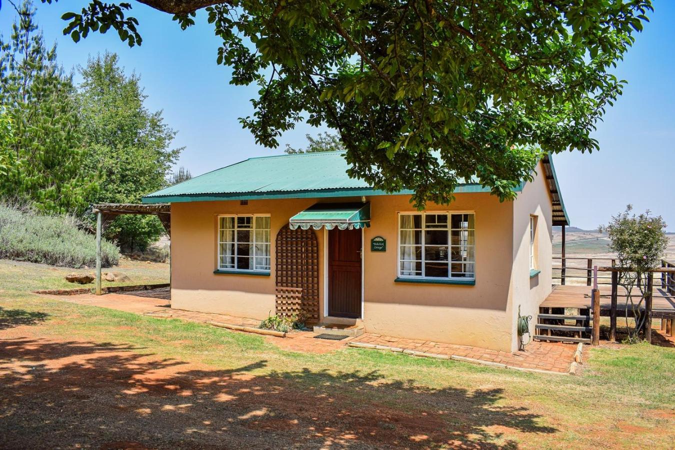 Dabchick Cottage view 5