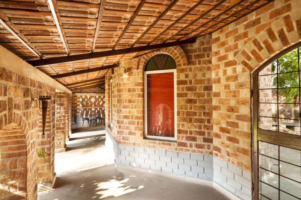 Redhomex Baggins Elm Villa view 5