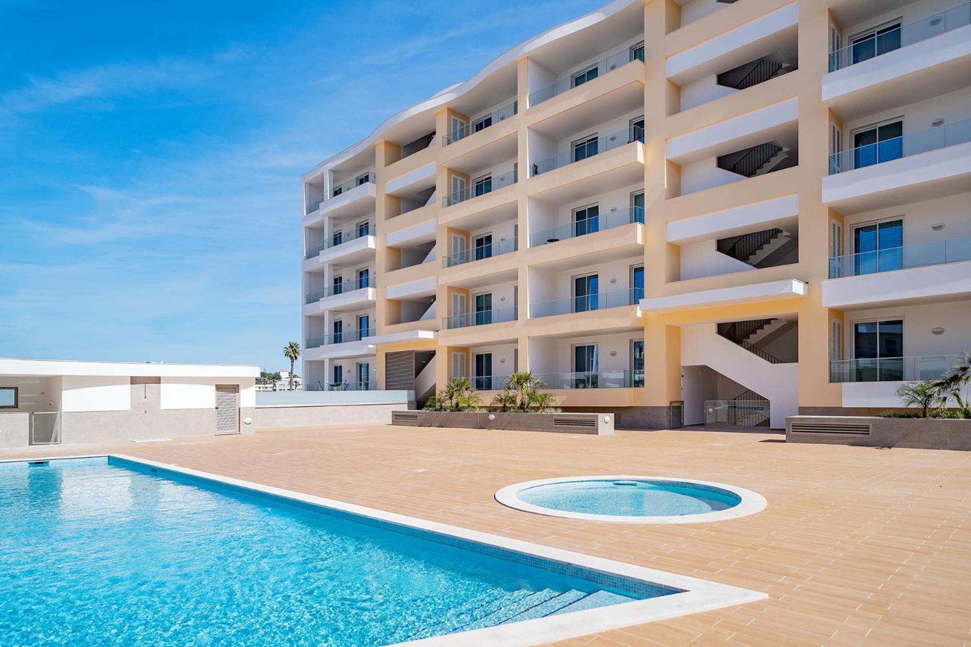 Lagos Marina View 6 With Pool by Homing view 3