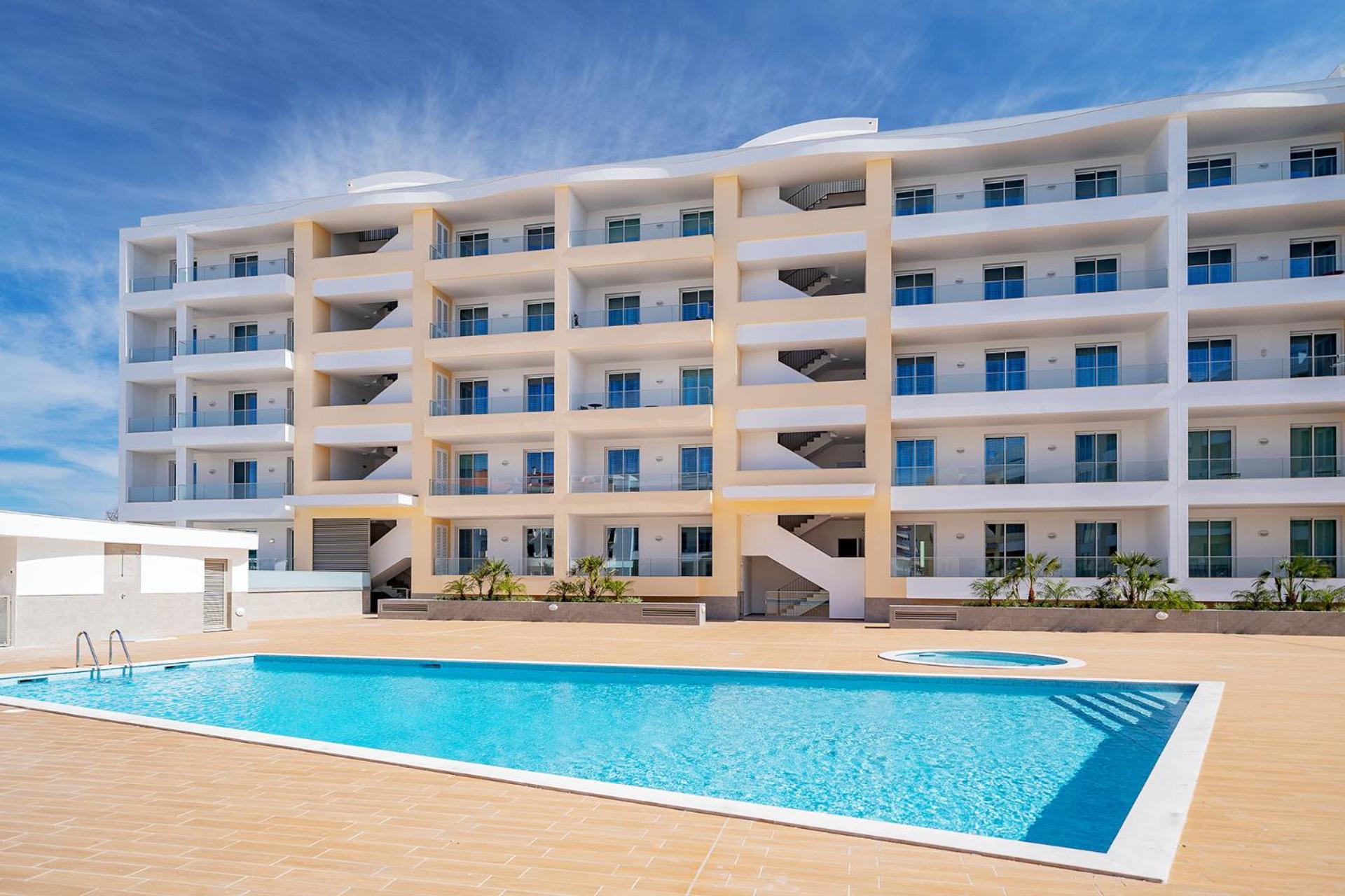 Lagos Marina View 6 With Pool by Homing view 4