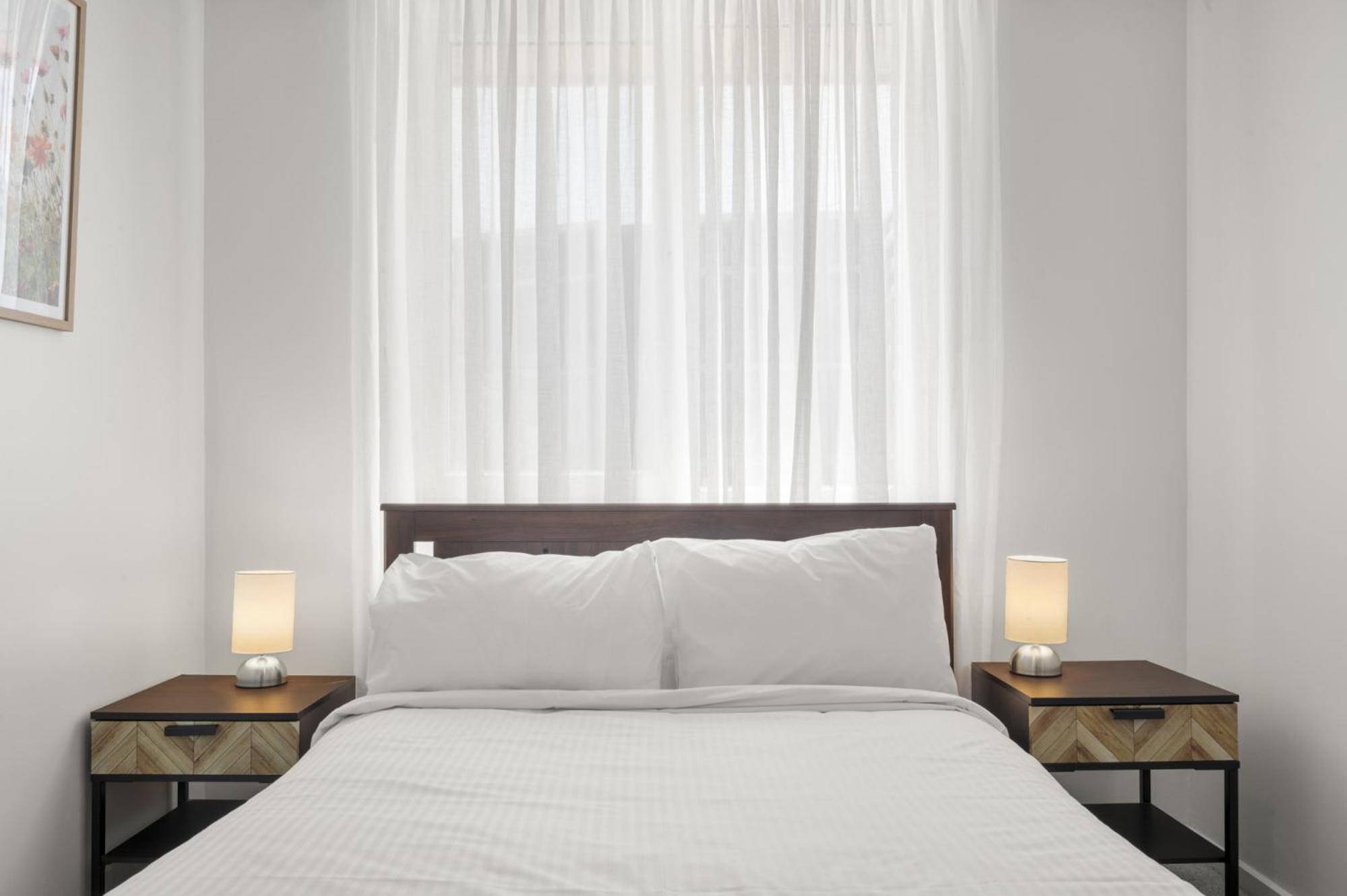 Sleek Richmond 1-Bed Close to Everything
