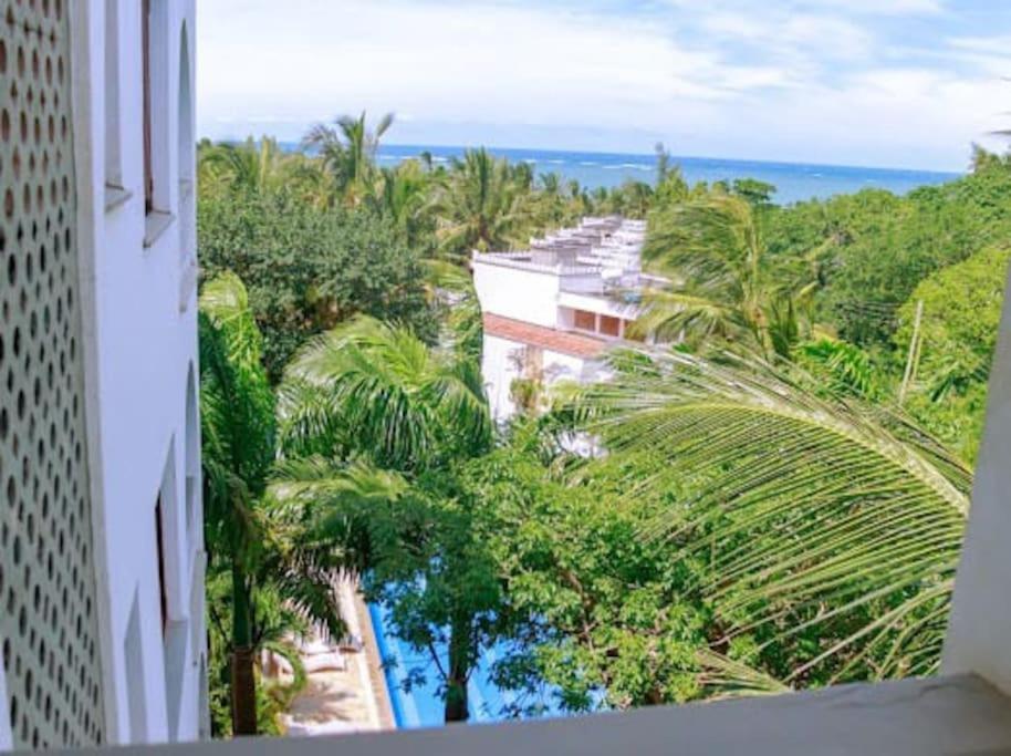 Seaview Serviced Two Bedroom Apt Lantana Resort, Diani South Road